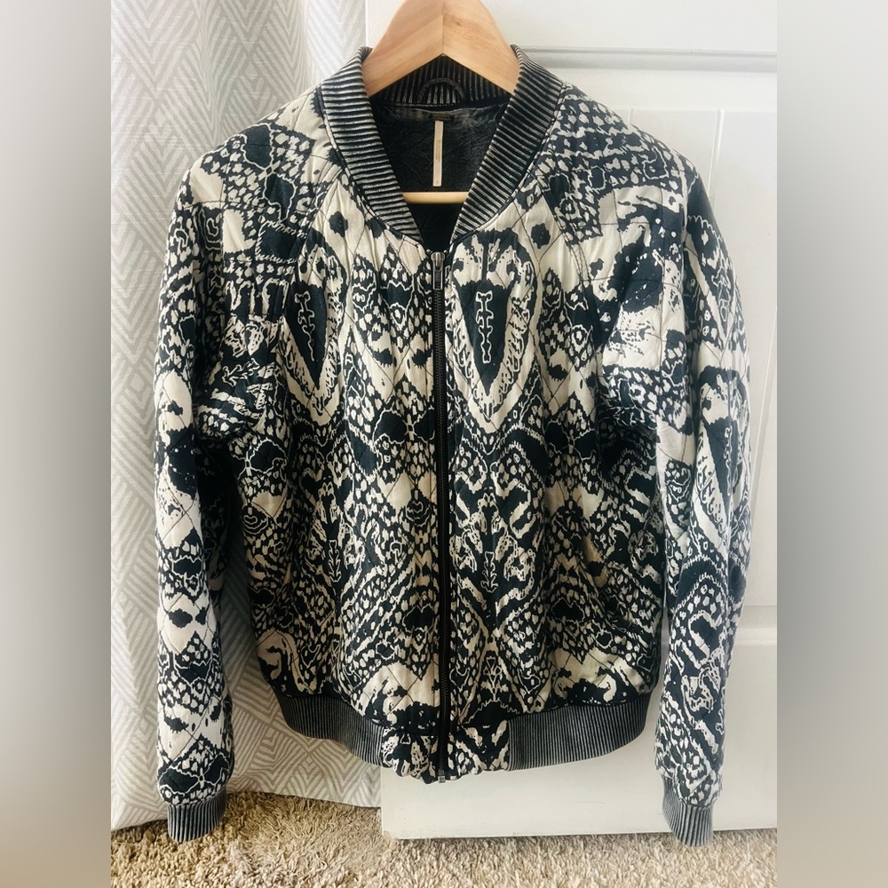 Free People Black & Cream Patterned print zip-up Woven Bomber Jacket - small